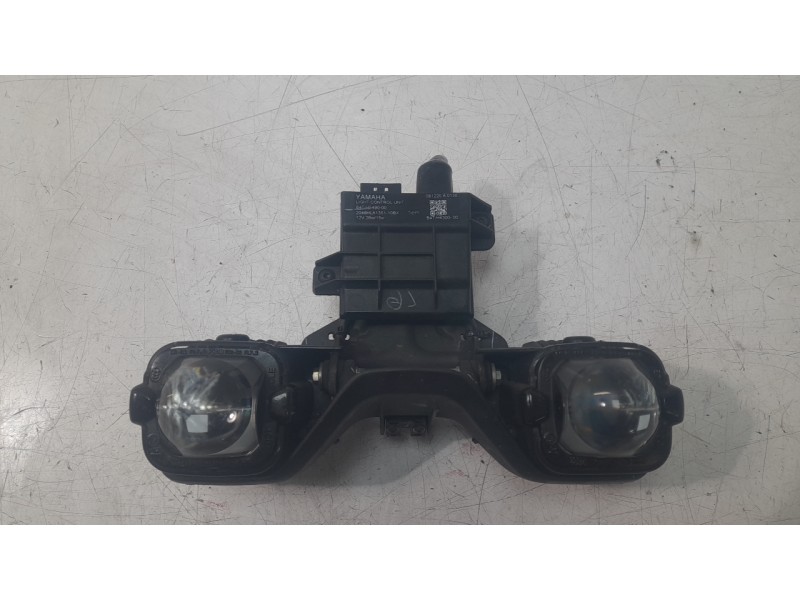 Recambio de faro delantero para yamaha mt mt-07 tracer (rm14) referencia OEM IAM B4TH43000100  