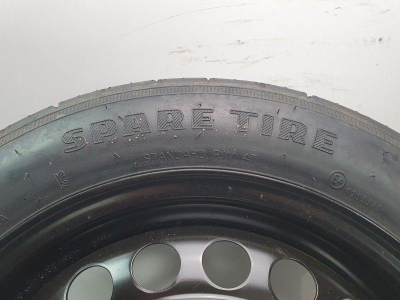 Recambio de neumatico repuesto para kia rio iv (yb, sc, fb) 1.25 referencia OEM IAM 1258015  