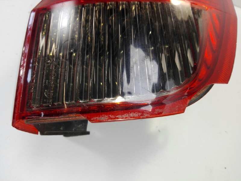 Recambio de piloto trasero derecho para ford fiesta (cbk) sport referencia OEM IAM 1324561 FD3404163 16310632