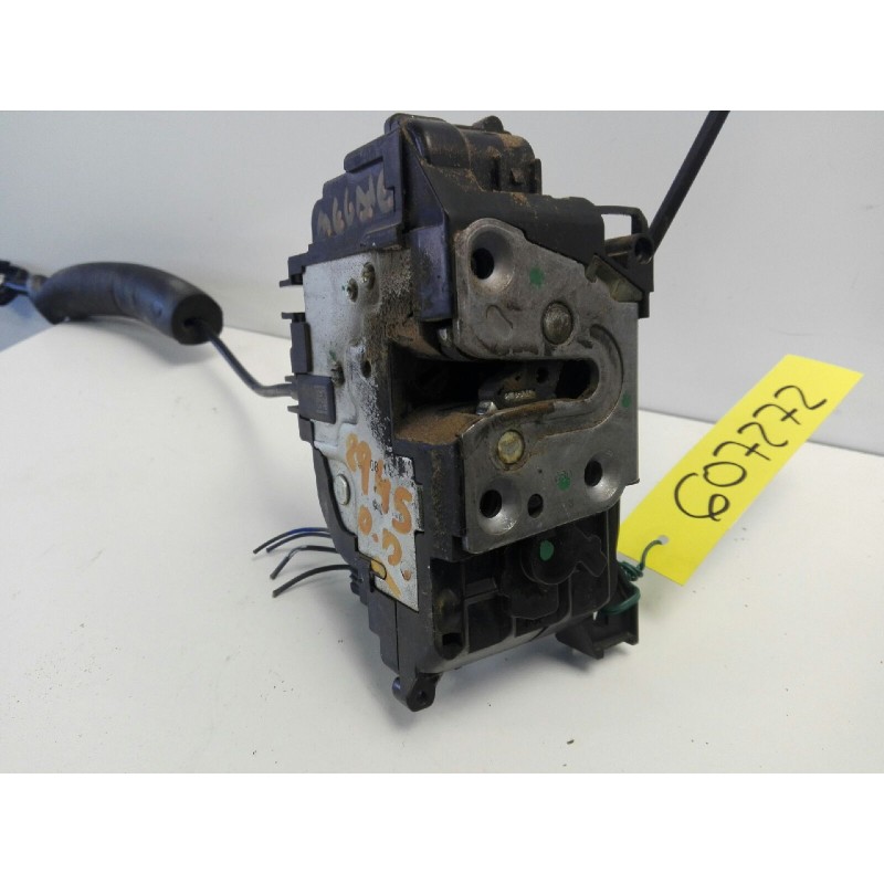 Recambio de cerradura puerta delantera derecha para renault megane iii berlina 5 p dynamique referencia OEM IAM   