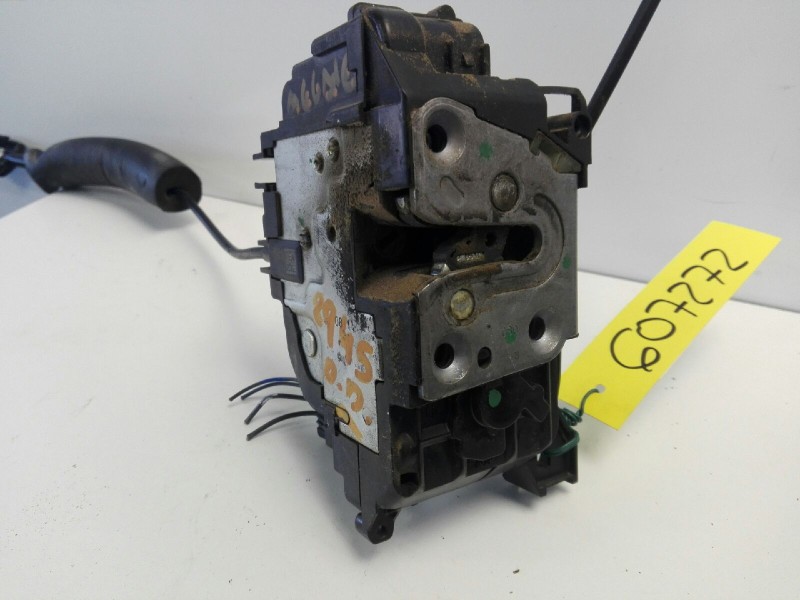 Recambio de cerradura puerta delantera derecha para renault megane iii berlina 5 p dynamique referencia OEM IAM   