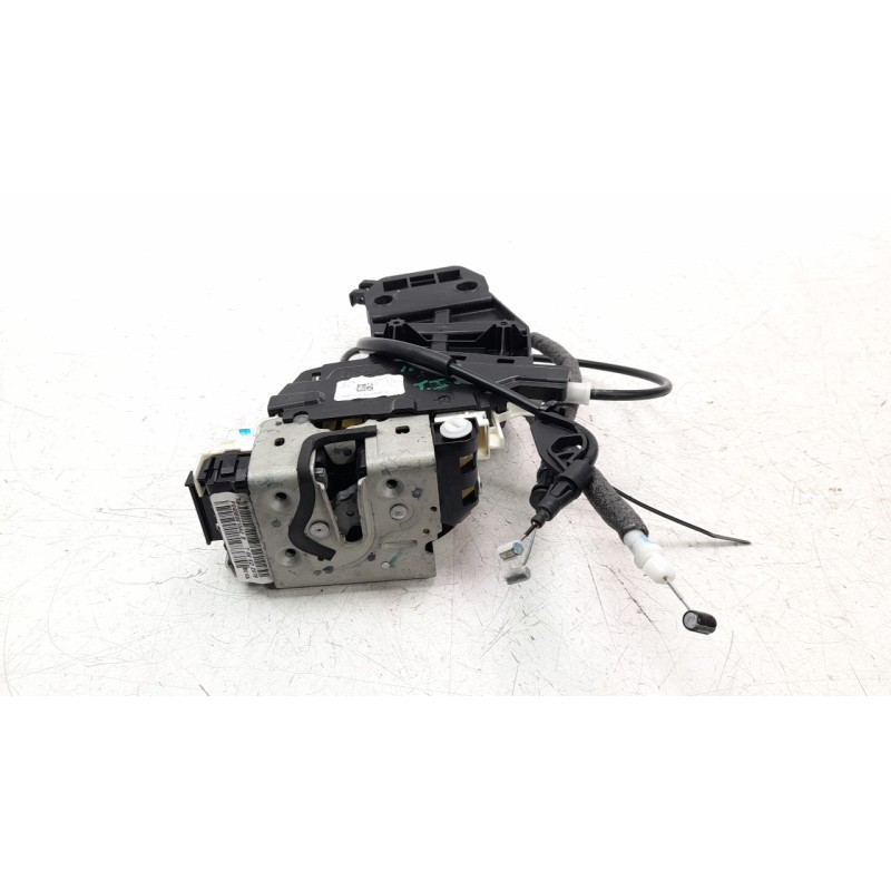 Recambio de cerradura puerta trasera izquierda para jeep compass ii 1.6 m-jet cat referencia OEM IAM P04589915AE  