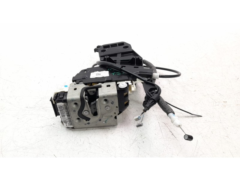 Recambio de cerradura puerta trasera izquierda para jeep compass ii 1.6 m-jet cat referencia OEM IAM P04589915AE  