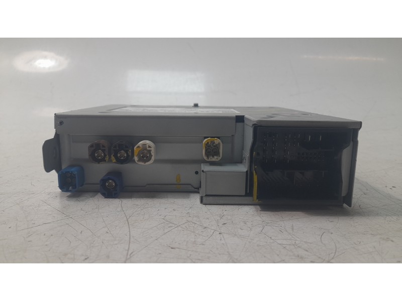 Recambio de sistema navegacion gps para audi a3 limousine (8ys, 8ym) 30 tdi referencia OEM IAM 8Y0035043P  