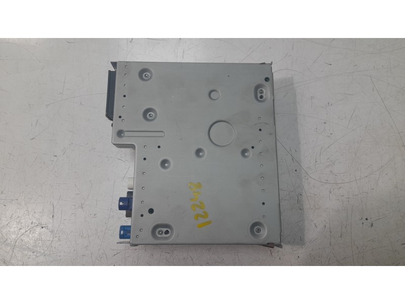 Recambio de sistema navegacion gps para audi a3 limousine (8ys, 8ym) 30 tdi referencia OEM IAM 8Y0035043P  