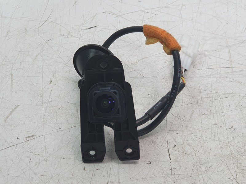 Recambio de camara vision trasera para hyundai bayon 1.2 mpi 79 cv maxx (2024) referencia OEM IAM 99240Q0BA0  