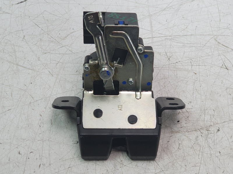 Recambio de cerradura maletero / porton para hyundai bayon 1.2 mpi 79 cv maxx (2024) referencia OEM IAM 81800Q0500  