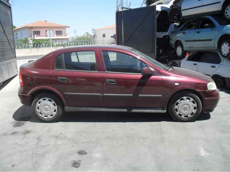 opel astra g berlina del año 2003