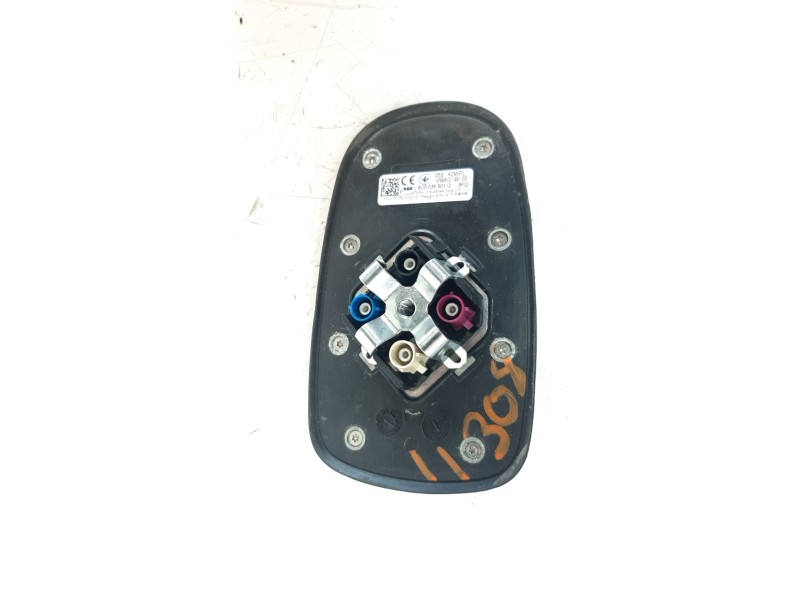 Recambio de antena para volkswagen polo 1.0 tsi referencia OEM IAM 6C0035501  