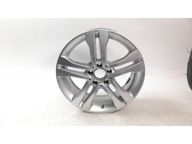 Recambio de llanta para mercedes-benz clase gla (w156) gla 200 cdi (156.908) referencia OEM IAM 1564011300  