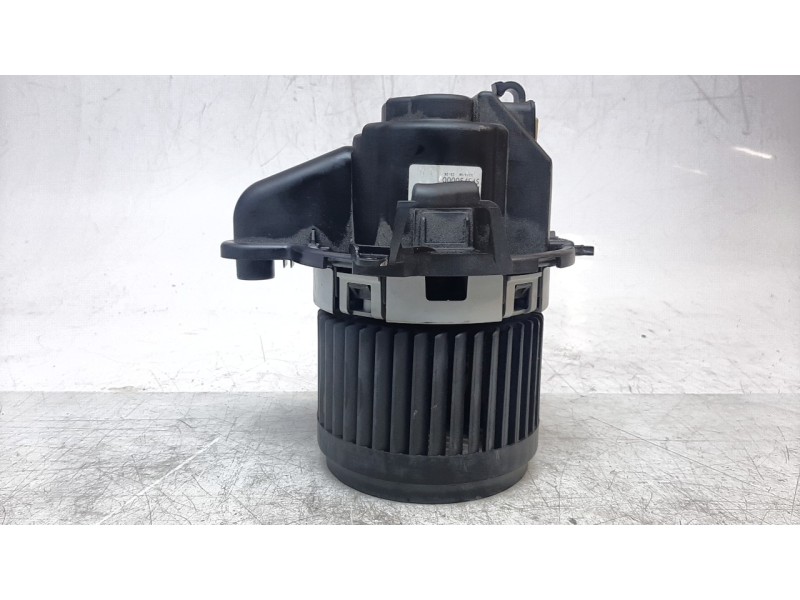 Recambio de ventilador calefaccion para renault captur limited referencia OEM IAM 272101005R 34352 VHF260017