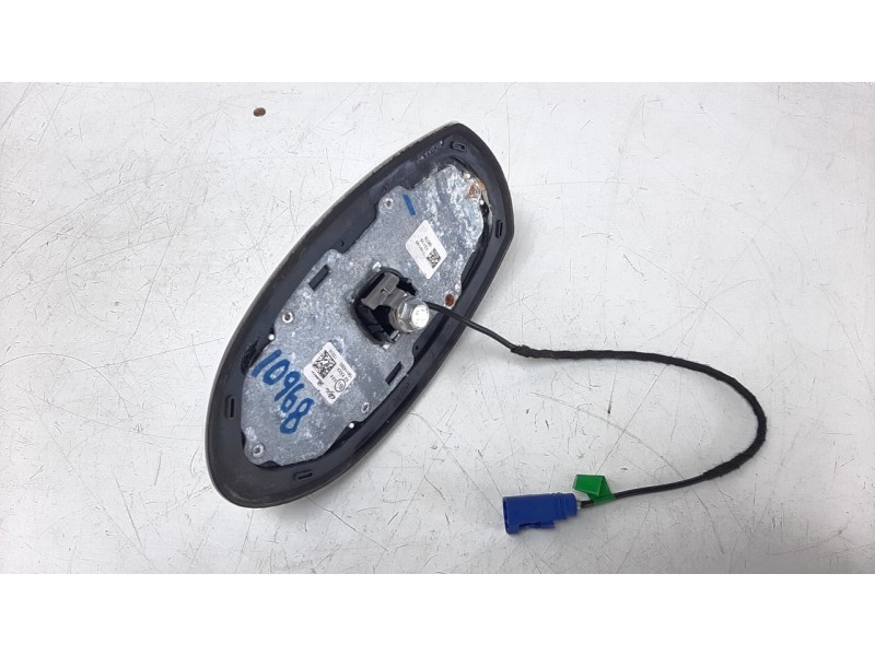 Recambio de antena para alfa romeo giulia (952) 2.2 jtdm cat referencia OEM IAM 156114293  