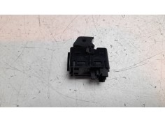 MANDO ELEVALUNAS TRASERO DERECHO LB5T14529AAW LB5T14529AAW 
