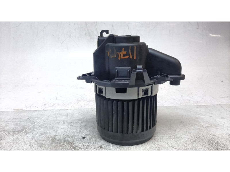 Recambio de ventilador calefaccion para renault captur limited referencia OEM IAM 272101005R 34352 VHF260017