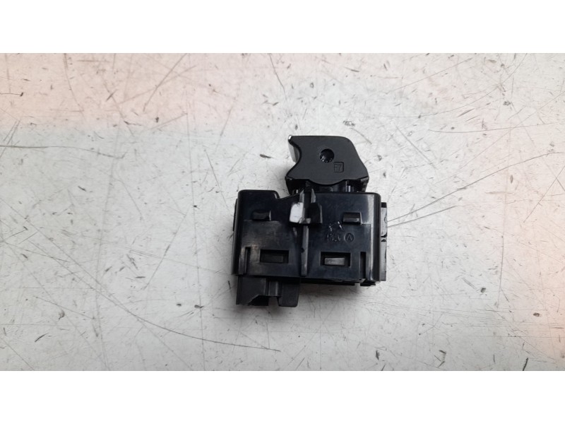 Recambio de mando elevalunas trasero izquierdo para ford kuga iii (dfk) 2.5 duratec plug-in-hybrid referencia OEM IAM 2413177  