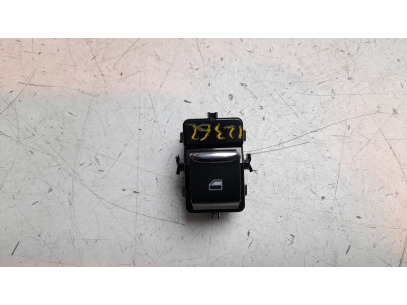 Recambio de mando elevalunas trasero izquierdo para ford kuga iii (dfk) 2.5 duratec plug-in-hybrid referencia OEM IAM 2413177  