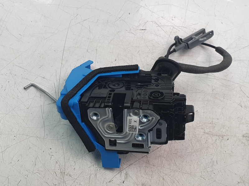 Recambio de cerradura puerta trasera izquierda para kia niro ii (sg2) 1.6 gdi hybrid referencia OEM IAM 81410AT000  