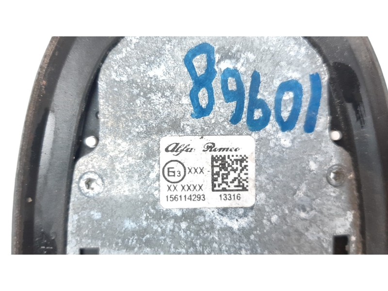 Recambio de antena para alfa romeo giulia (952) 2.2 jtdm cat referencia OEM IAM 156114293  