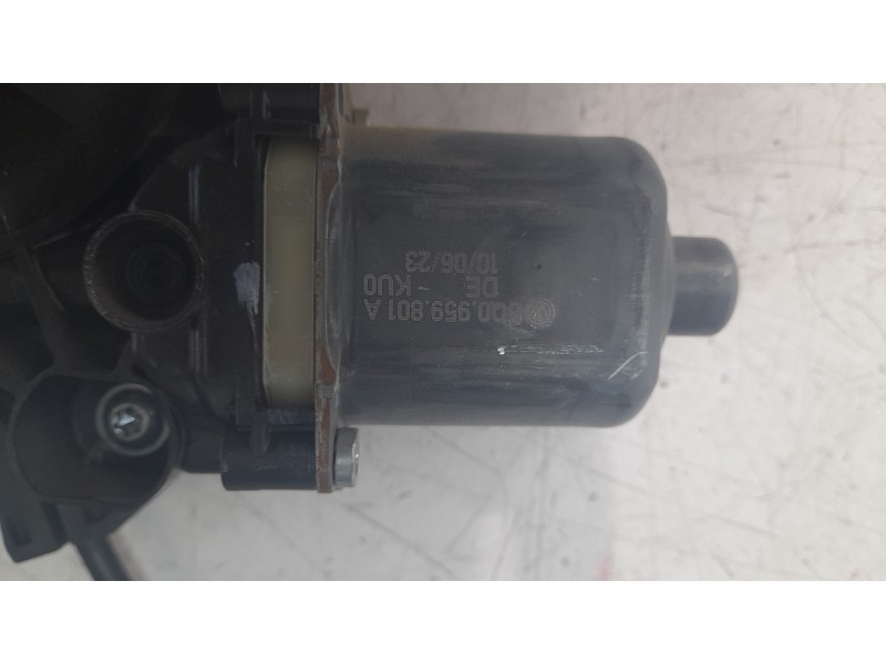 Recambio de elevalunas trasero izquierdo para volkswagen touran (5t1) 2.0 tdi referencia OEM IAM 5TA839461B  