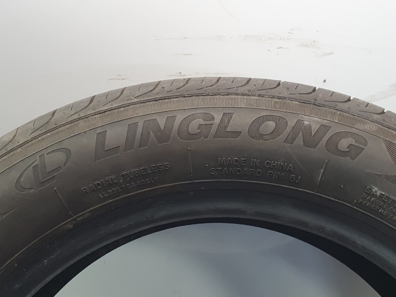 Recambio de neumatico para dacia spring referencia OEM IAM 1656515  