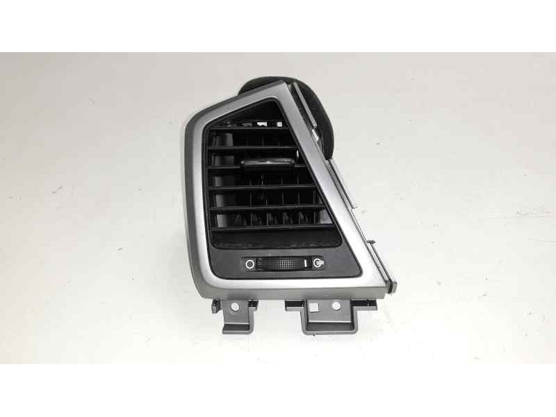 Recambio de rejilla aireadora para hyundai tucson klass bluedrive referencia OEM IAM D79748000  
