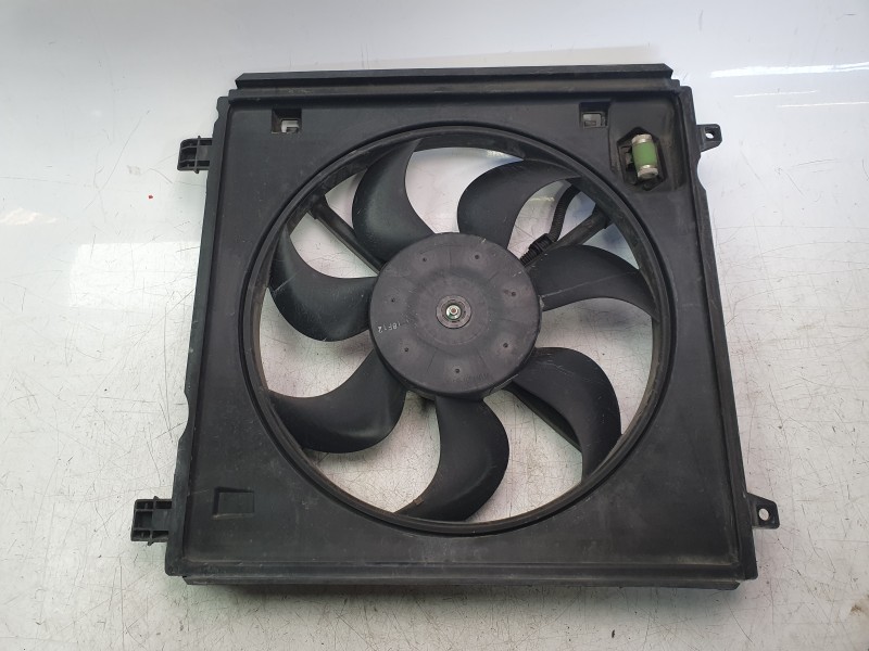 Recambio de electroventilador para ssangyong xlv suv e-xgi 160 referencia OEM IAM 2132035100  
