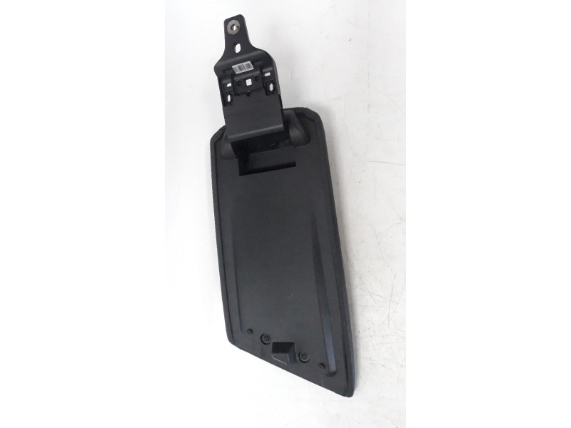 Recambio de apoyabrazos central para alfa romeo giulia (952) 2.2 jtdm cat referencia OEM IAM 156132366  