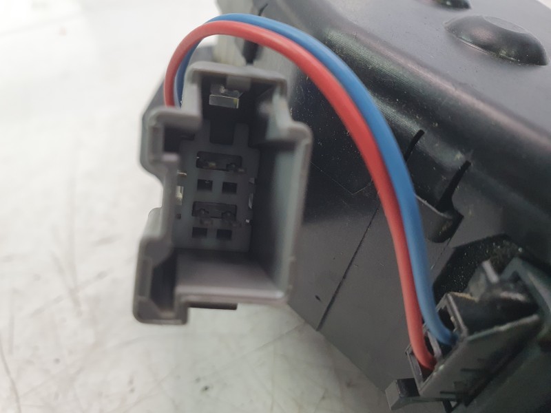 Recambio de motor cierre centralizado porton para ford c-max (ceu) business edition referencia OEM IAM AM5115790AF  