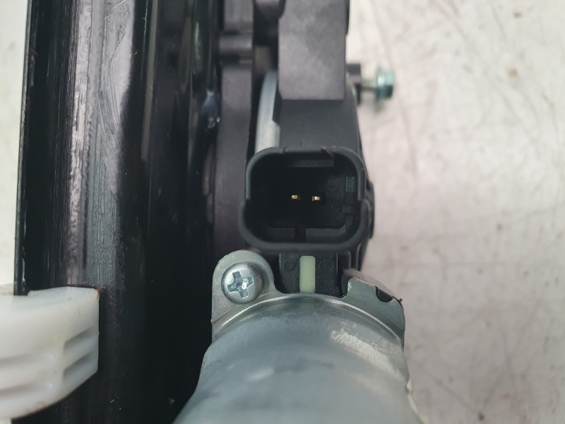 Recambio de elevalunas trasero derecho para byd atto 3 ev referencia OEM IAM SC2EM6204109B  