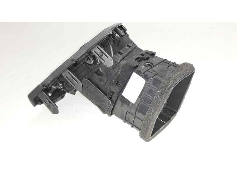 Recambio de rejilla aireadora para hyundai tucson klass bluedrive referencia OEM IAM D79748000  