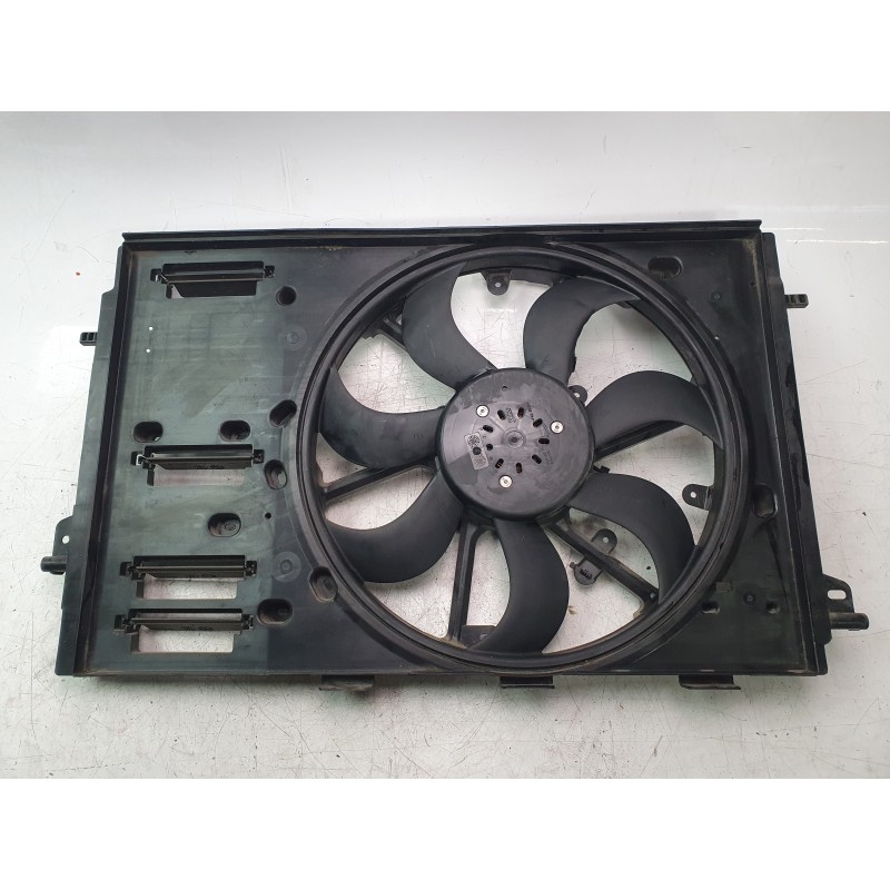 Recambio de electroventilador para renault megane iv hatchback (b9a/m/n_) 1.5 blue dci 115 (b9a6) referencia OEM IAM 214811275R 