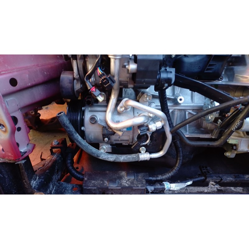 Recambio de compresor aire acondicionado para mazda 3 sedán 2.5 e-skyactiv-g referencia OEM IAM   