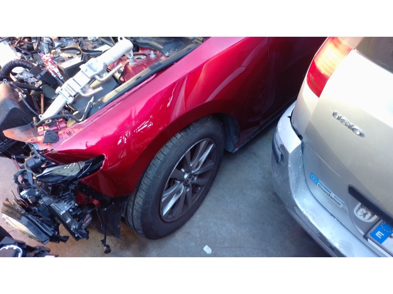 Recambio de mangueta delantera izquierda para mazda 3 sedán 2.5 e-skyactiv-g referencia OEM IAM   