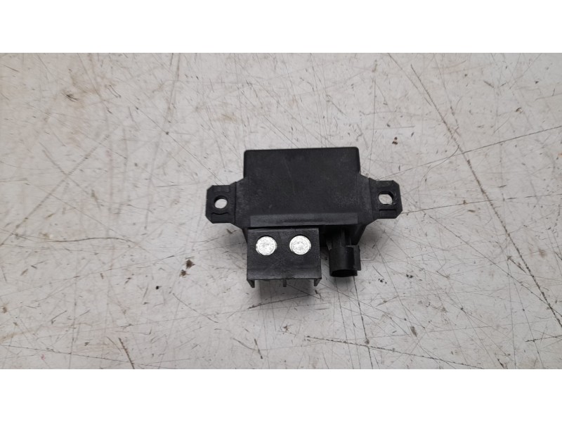 Recambio de rele para bmw f ( - 800cc) f 800 gs triple black (k72) referencia OEM IAM 7661503 61367661503 