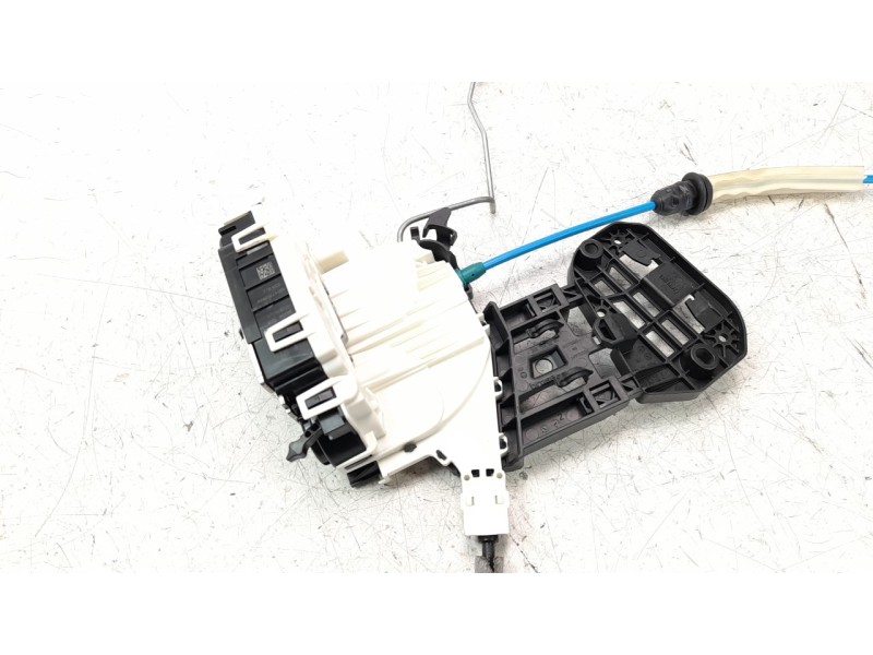 Recambio de cerradura puerta trasera derecha para mercedes-benz clase gla (w156) gla 200 cdi (156.908) referencia OEM IAM A20473