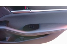 Recambio de mando elevalunas delantero derecho para mazda 3 sedán 2.5 e-skyactiv-g referencia OEM IAM   