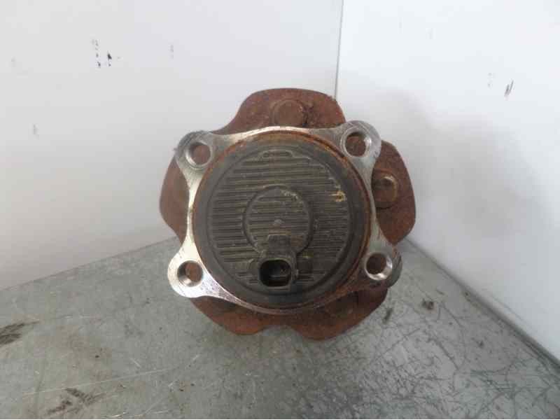 Recambio de buje para toyota avensis (t27) 2.0 d-4d cat referencia OEM IAM   