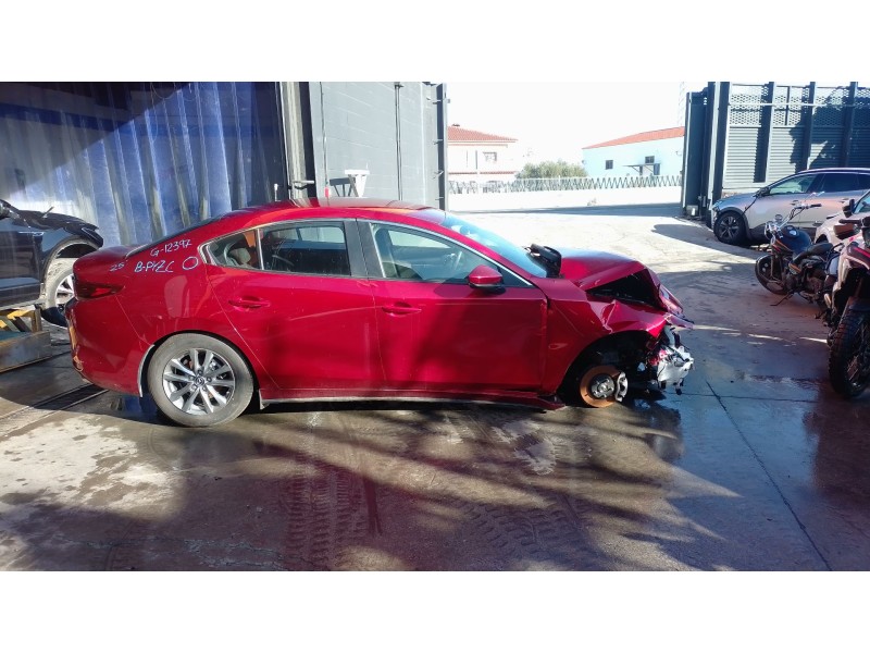 mazda 3 sedán del año 2025