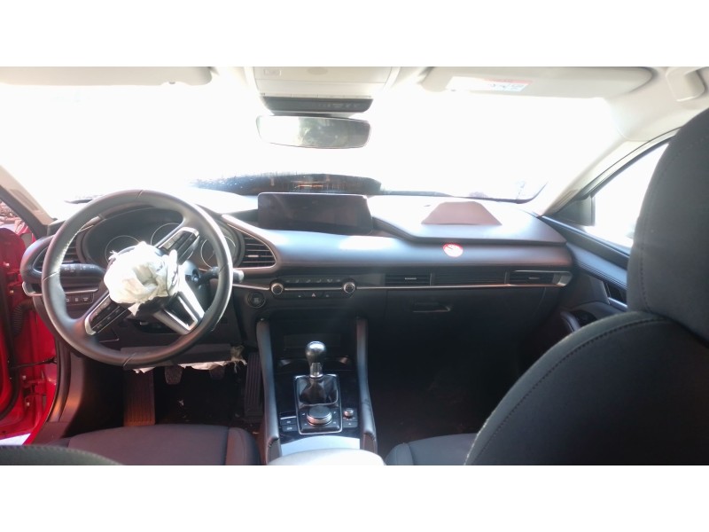 mazda 3 sedán del año 2025