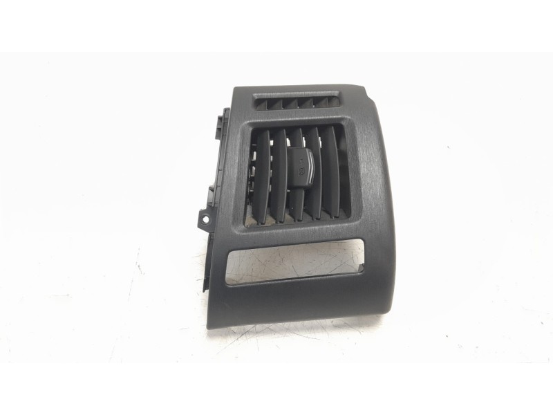 Recambio de aireador derecho para toyota prius+ advance referencia OEM IAM 5566147100  