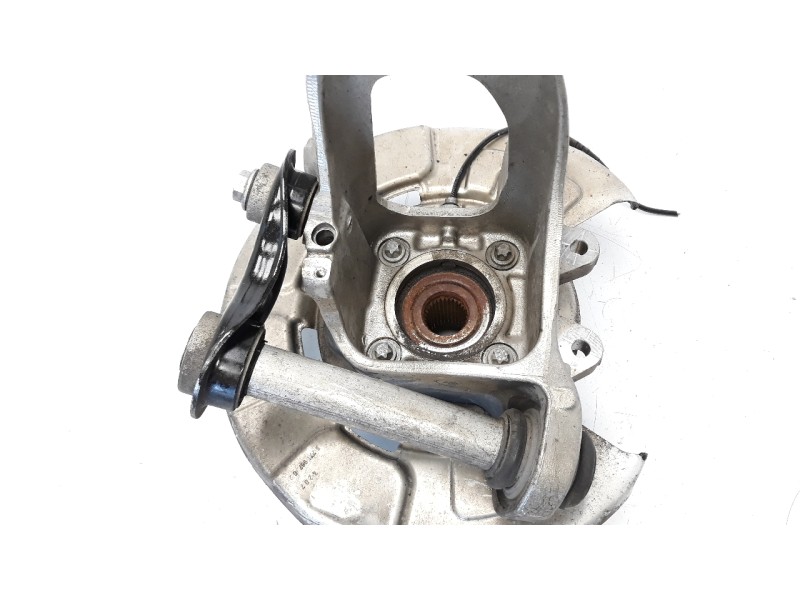 Recambio de mangueta trasera derecha para bmw x5 (e70) 3.0 turbodiesel cat referencia OEM IAM 6770984  