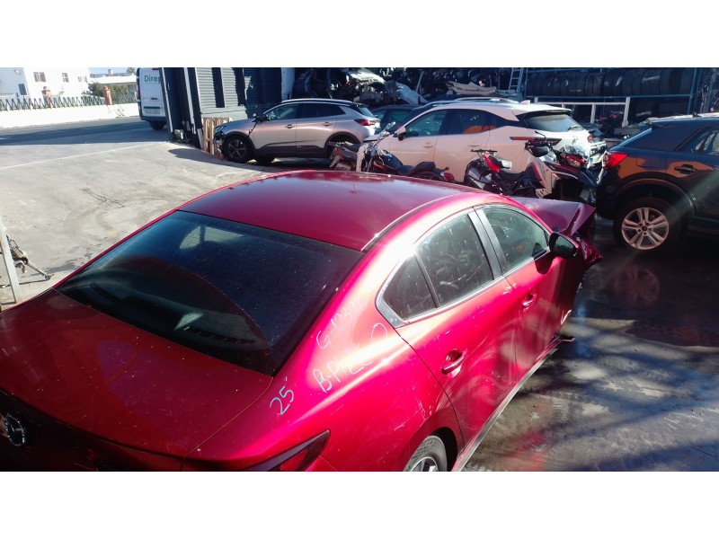 Recambio de techo para mazda 3 sedán 2.5 e-skyactiv-g referencia OEM IAM   