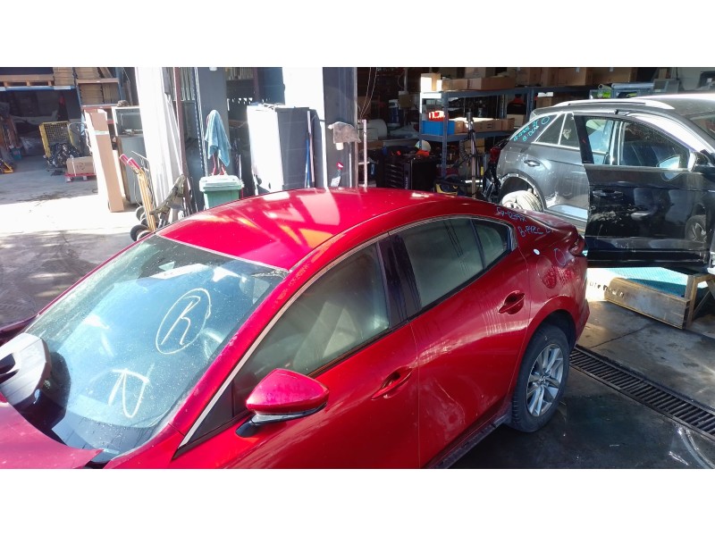 Recambio de techo para mazda 3 sedán 2.5 e-skyactiv-g referencia OEM IAM   