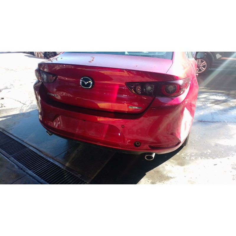 Recambio de refuerzo paragolpes trasero para mazda 3 sedán 2.5 e-skyactiv-g referencia OEM IAM   