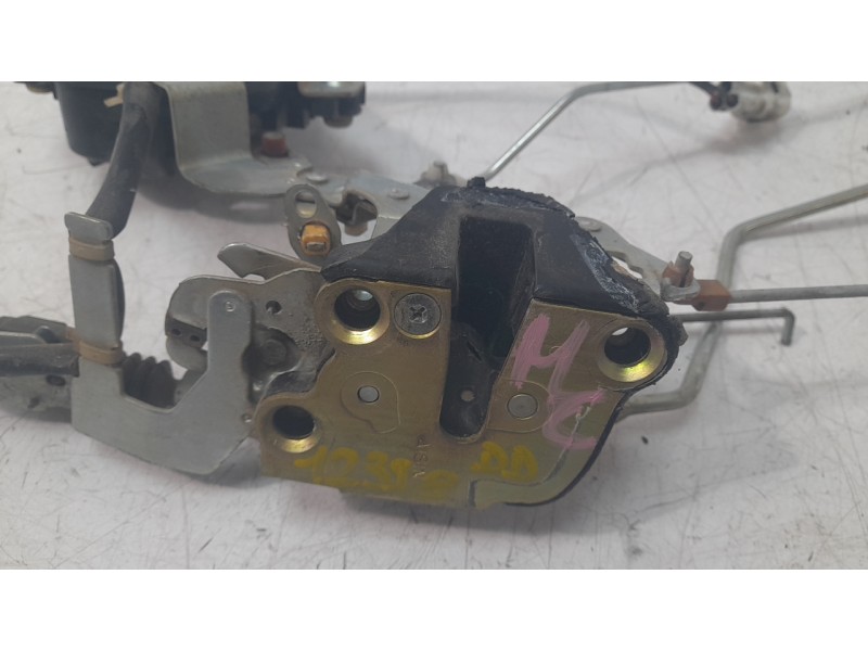 Recambio de cerradura puerta delantera derecha para suzuki vitara cabrio (et, ta) 1.6 (se 416) referencia OEM IAM 8328066A00  