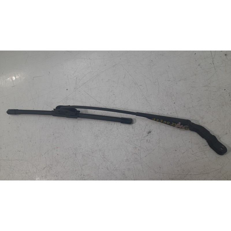 Recambio de brazo limpia delantero derecho para suzuki vitara cabrio (et, ta) 1.6 (se 416) referencia OEM IAM 3831060A0000  