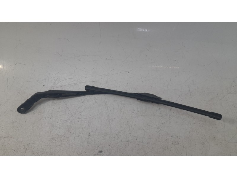 Recambio de brazo limpia delantero izquierdo para suzuki vitara cabrio (et, ta) 1.6 (se 416) referencia OEM IAM 3831060A00000  