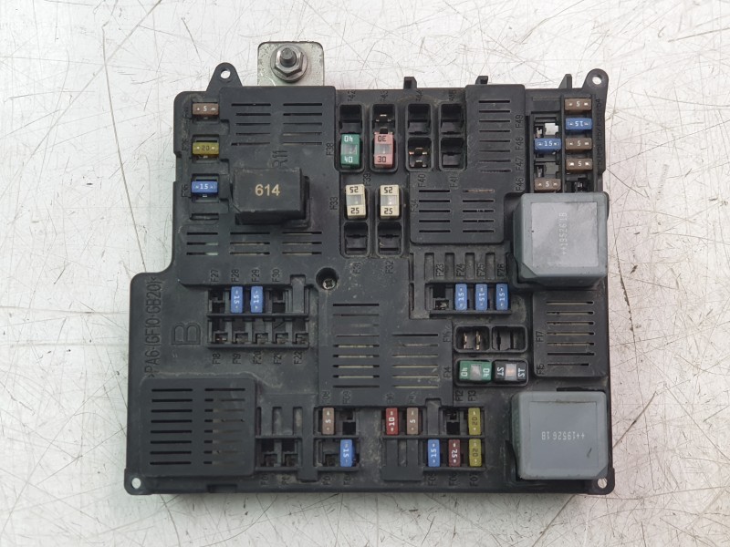 Recambio de caja reles / fusibles para volvo s60 iii (224) t5 referencia OEM IAM 32212298  