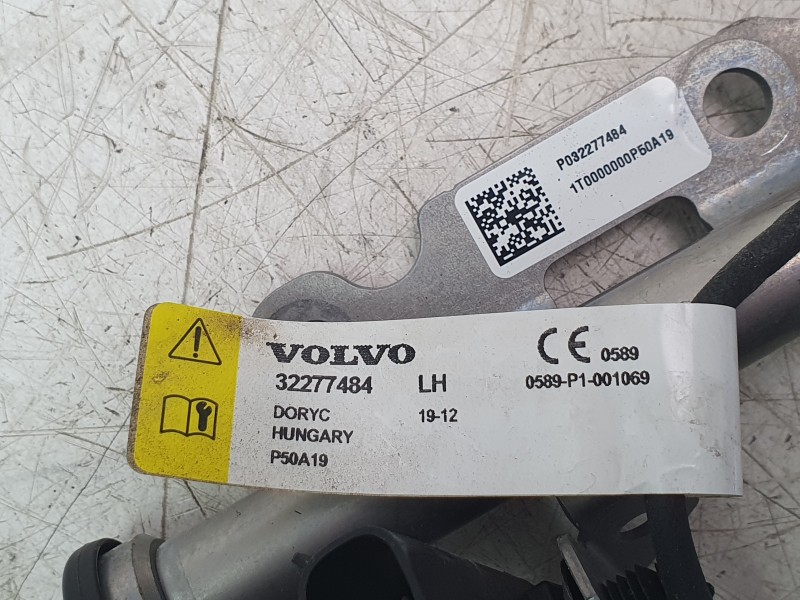 Recambio de bisagra capo izquierda para volvo s60 iii (224) t5 referencia OEM IAM 32277484  