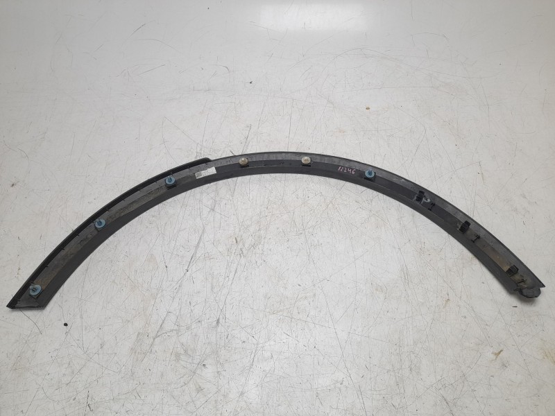 Recambio de aletin trasero derecho para mg zs suv (azs1) 1.5 vti referencia OEM IAM 654572627  